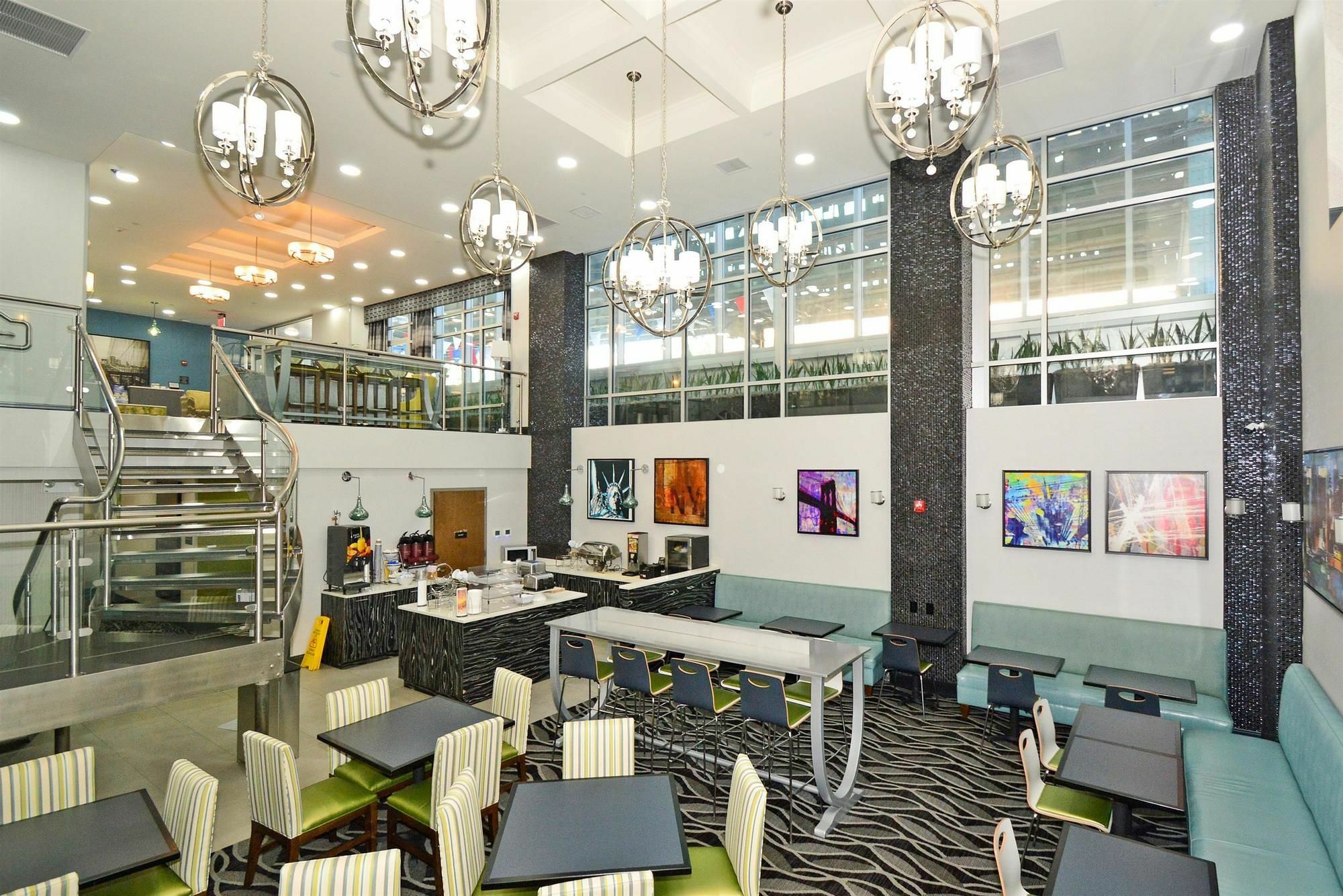 Best Western Plus Laguardia Airport Hotel Queens New York Exteriör bild